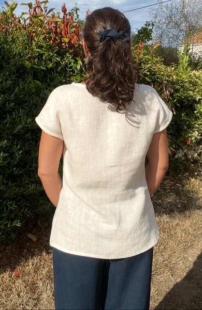 t-shirt crème vue de dos